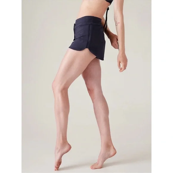 NWT Athleta Surge Short - Picture 4 of 8
